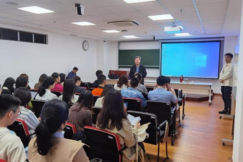 上海交大青马学校举办第43期发展对象培训班
