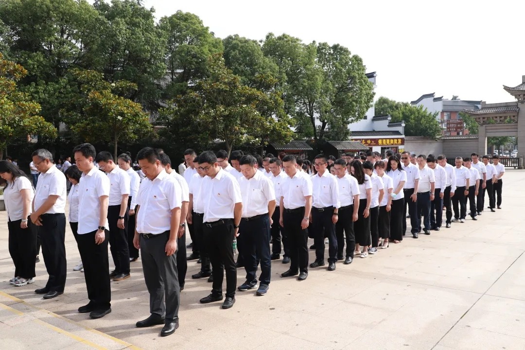 中建三局华东公司党史学习教育暨2021年中高层干部培训班在南京大学成功举办并圆满结业